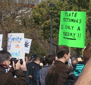 Illustration for article titled Is Doctor Horrible rallying for sanity or fear? (Updated)
